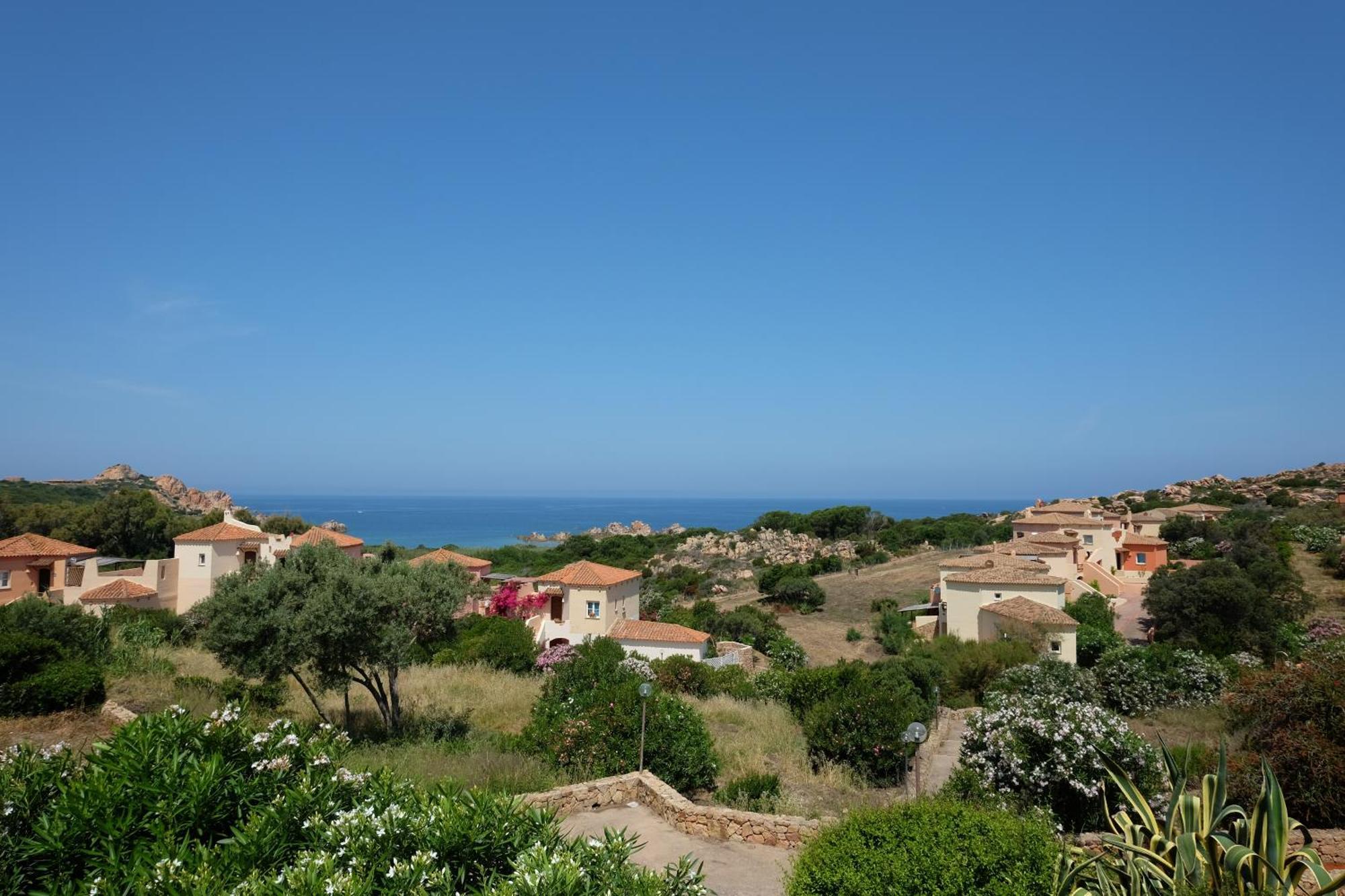 Calarossa Sardinia Apartments 罗萨岛 外观 照片